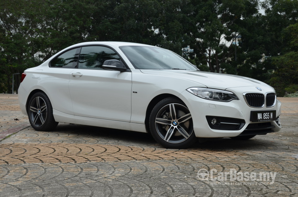 BMW 2 Series Coupe F22 (2014) Exterior