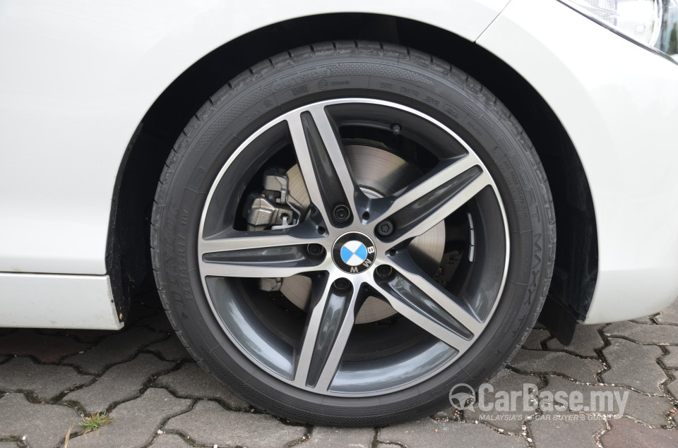 BMW 2 Series Coupe F22 (2014) Exterior