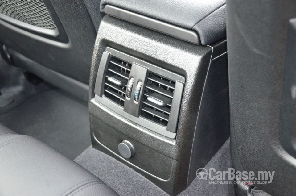 BMW 2 Series Coupe F22 (2014) Interior