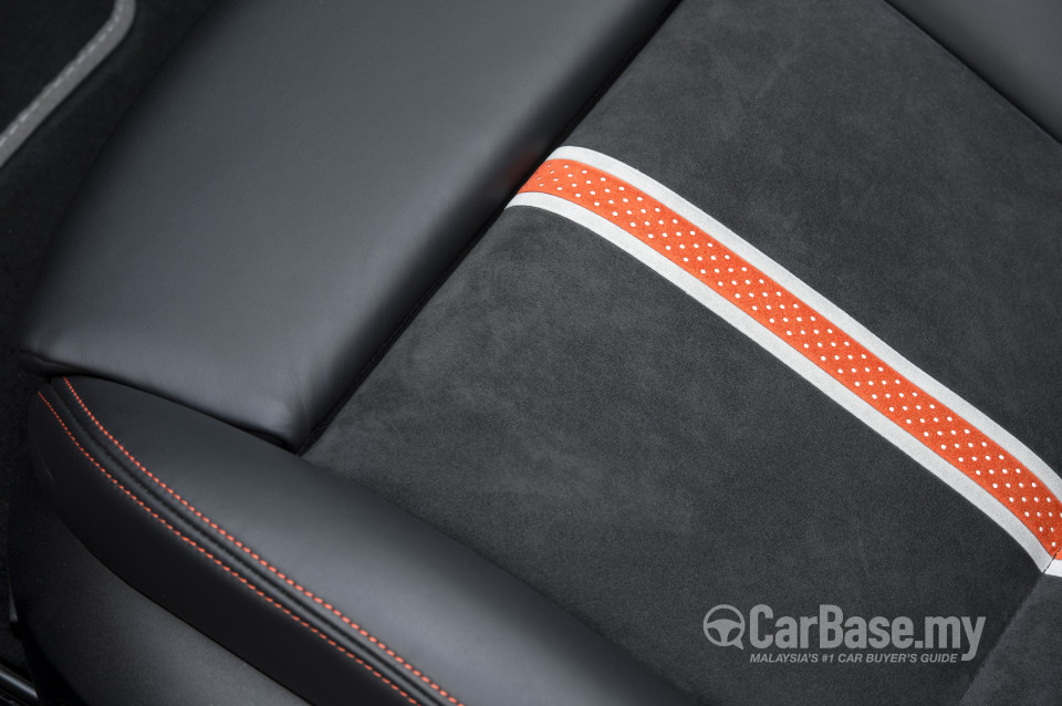 BMW Z4 E89 Facelift (2013) Interior