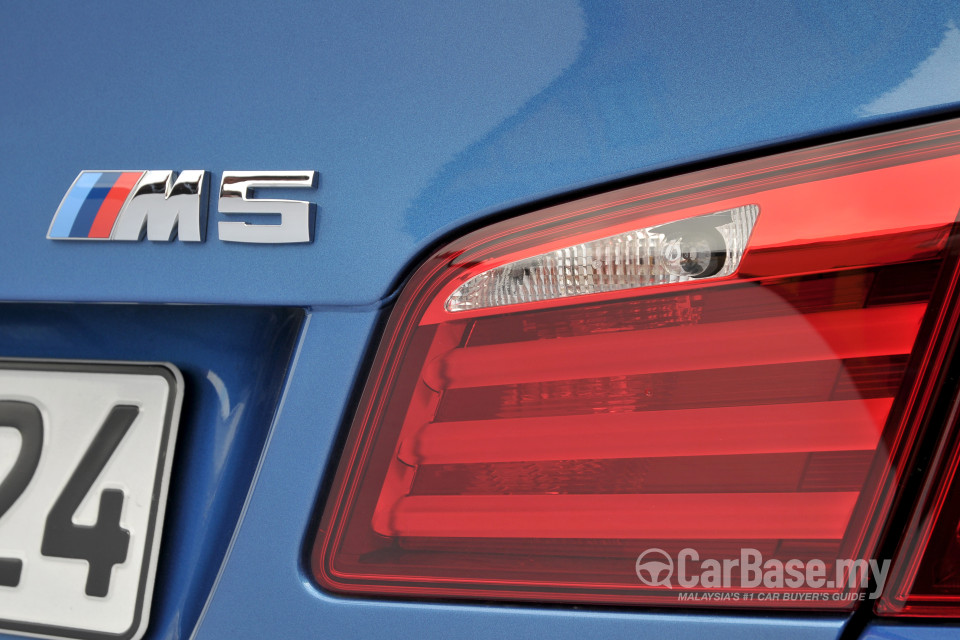 BMW M5 F10 Facelift (2013) Exterior