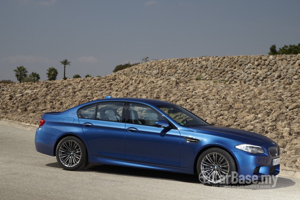 BMW M5 F10 Facelift (2013) Exterior