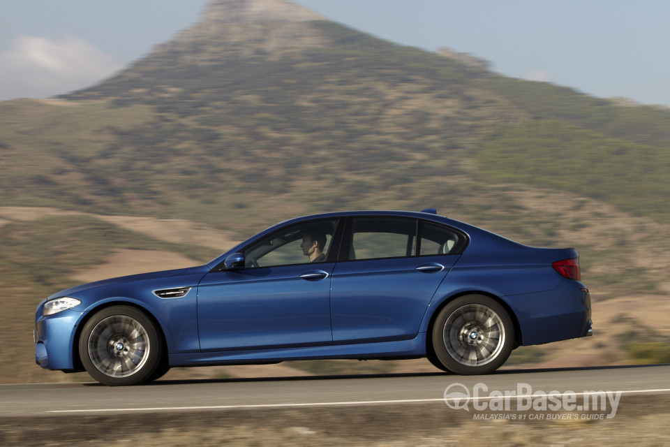 BMW M5 F10 Facelift (2013) Exterior