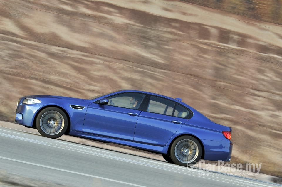 BMW M5 F10 Facelift (2013) Exterior