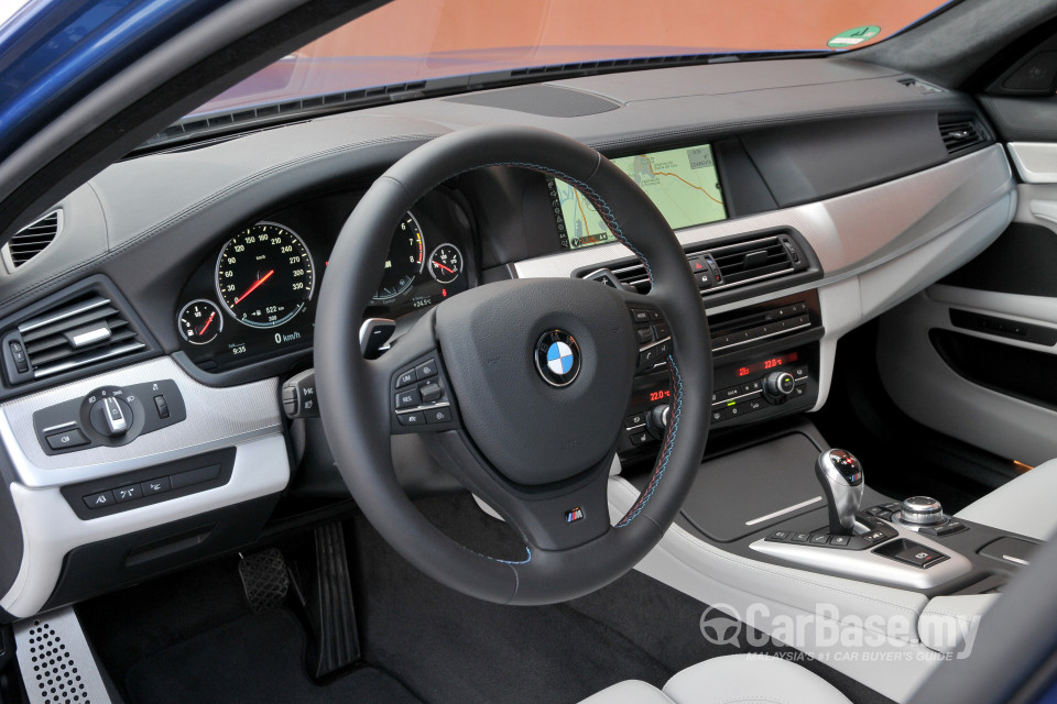 BMW M5 F10 Facelift (2013) Interior