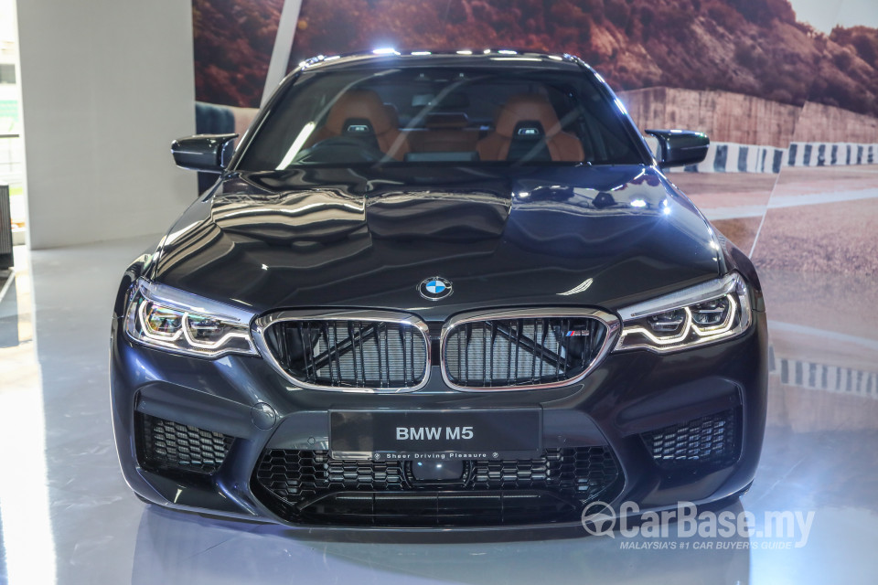 BMW M5 F90 (2018) Exterior
