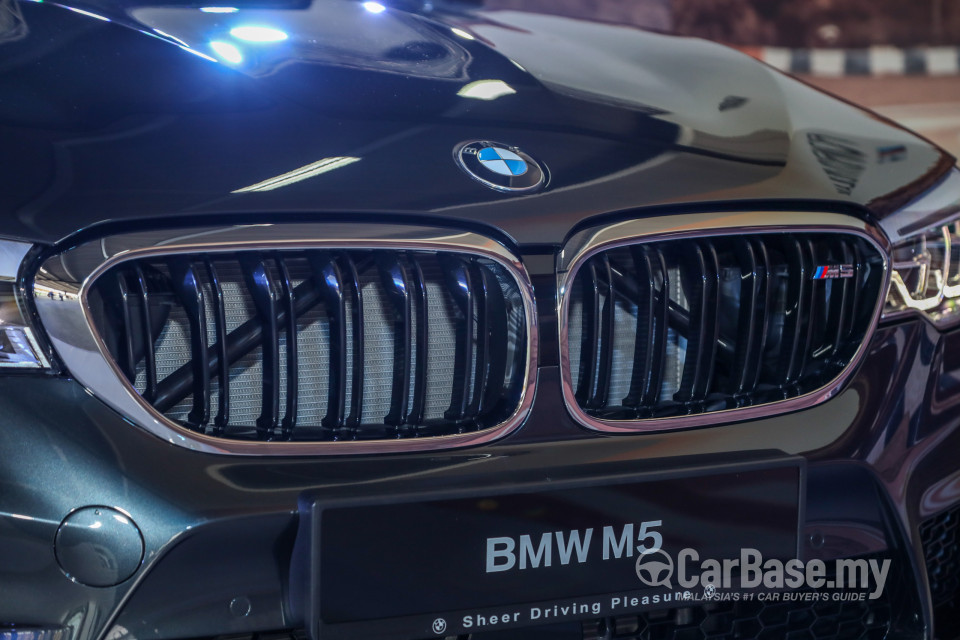 BMW M5 F90 (2018) Exterior