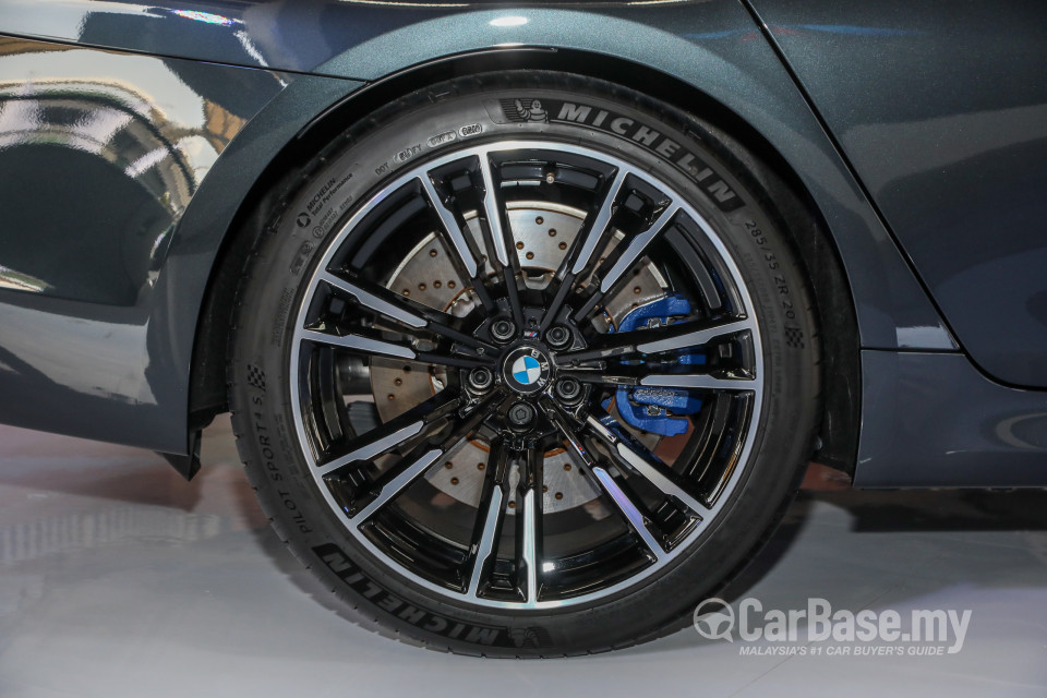BMW M5 F90 (2018) Exterior