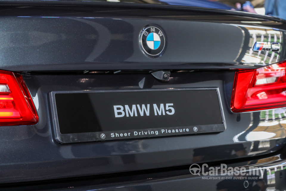 BMW M5 F90 (2018) Exterior
