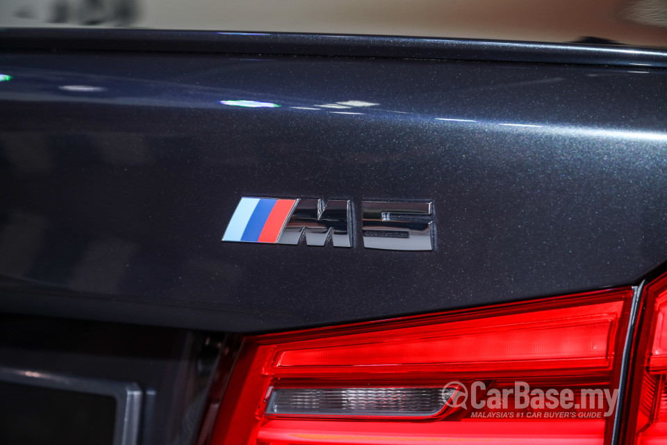 BMW M5 F90 (2018) Exterior