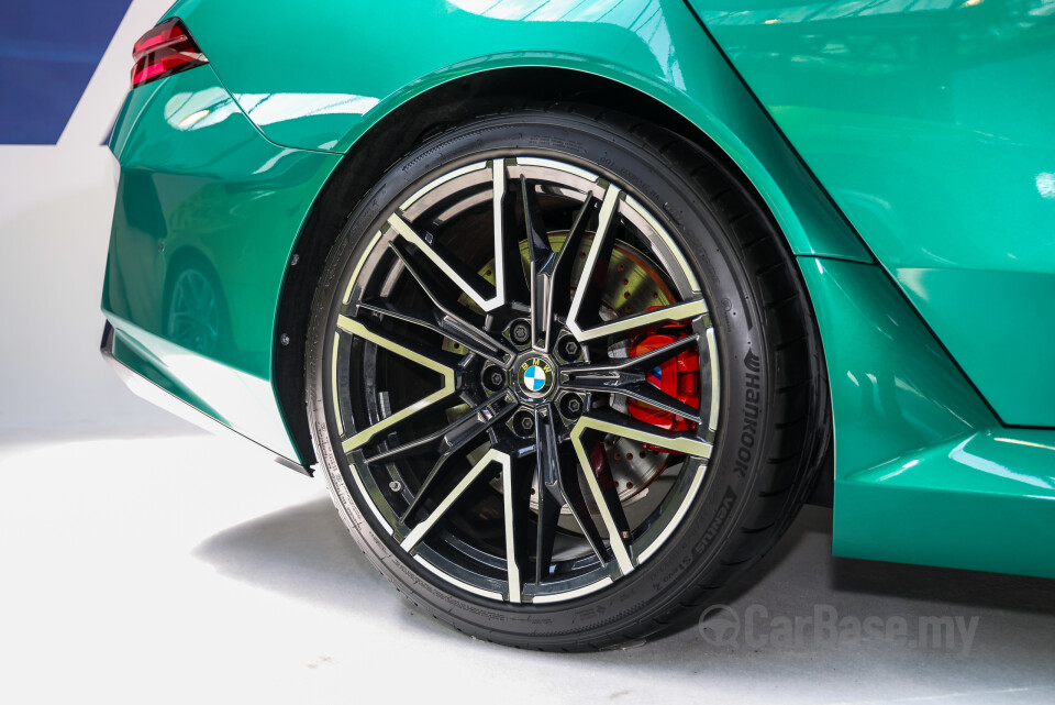 BMW M5 G90 (2025) Exterior