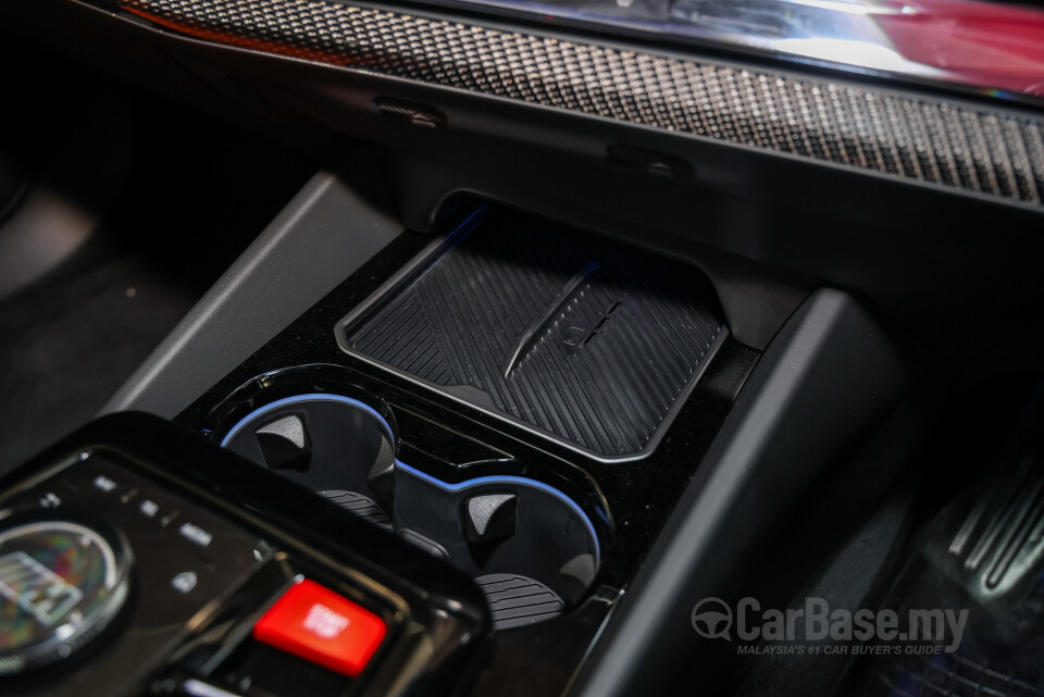 BMW M5 G90 (2025) Interior