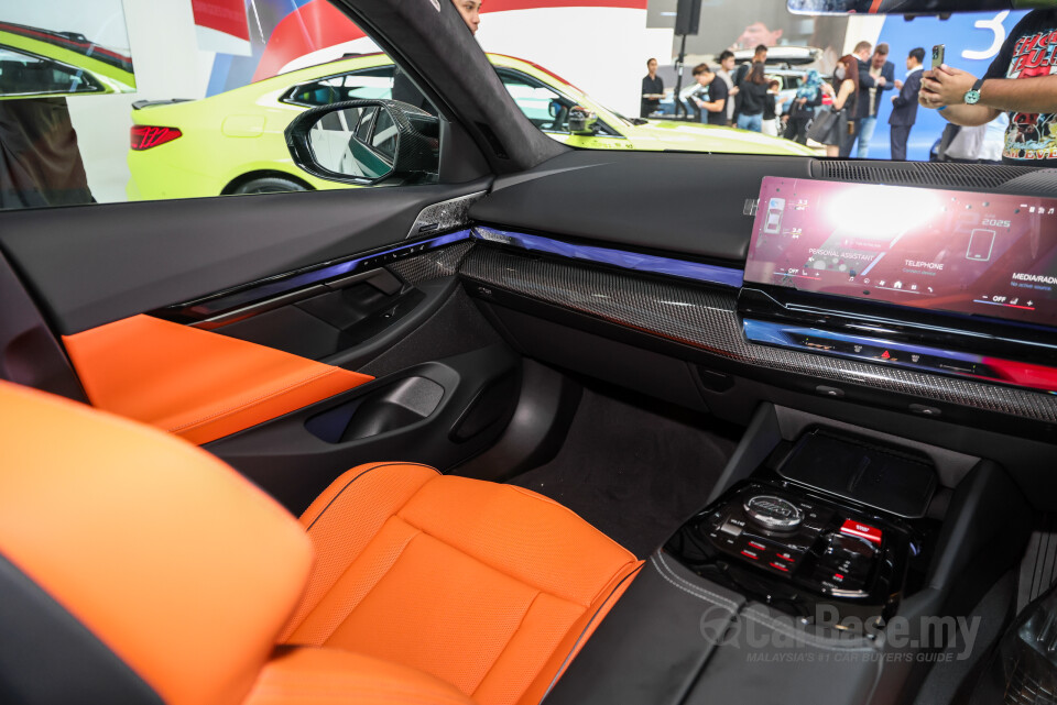 BMW M5 G90 (2025) Interior