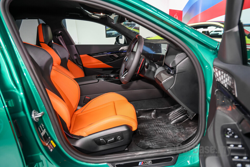 BMW M5 G90 (2025) Interior