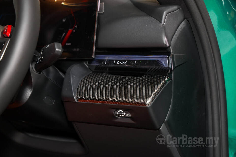 BMW M5 G90 (2025) Interior