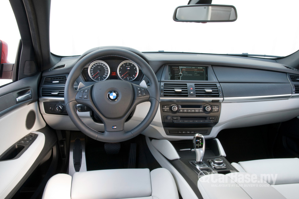 BMW X6 M E71 (2010) Interior