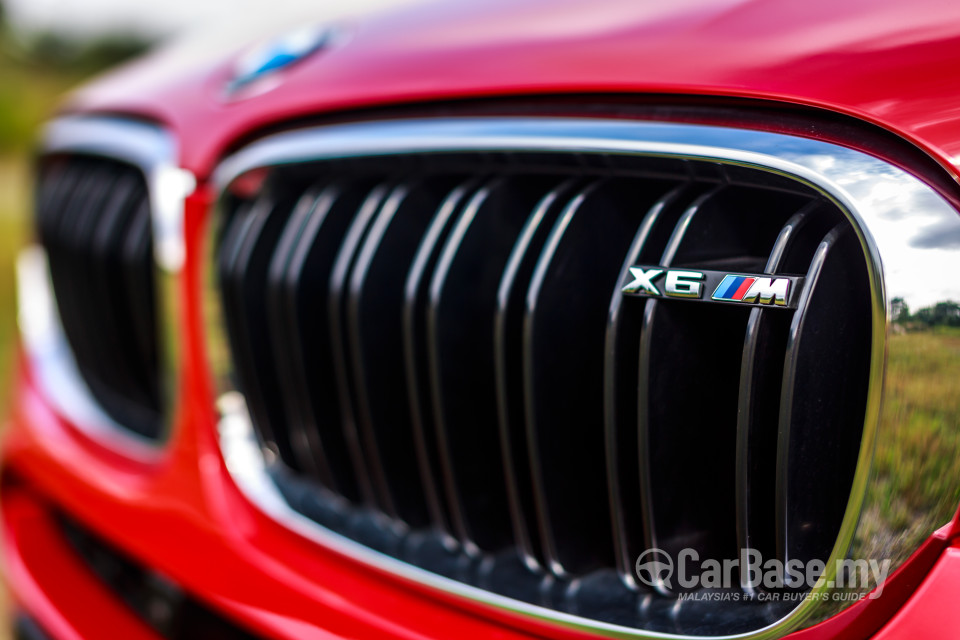 BMW X6 M F86 (2015) Exterior