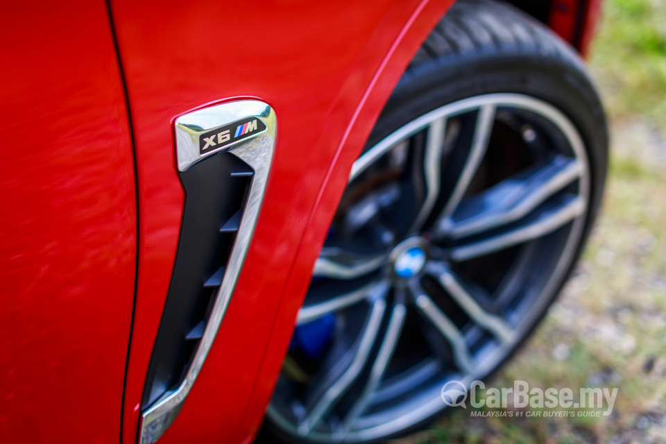 BMW X6 M F86 (2015) Exterior