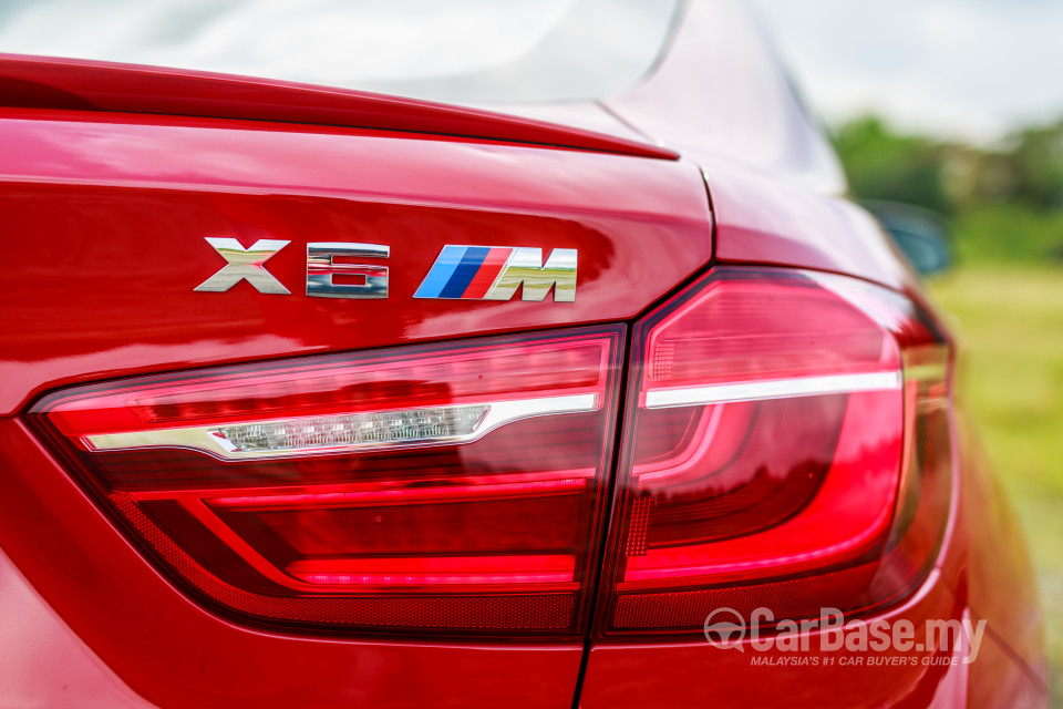 BMW X6 M F86 (2015) Exterior