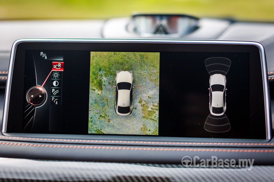 BMW X6 M F86 (2015) Interior