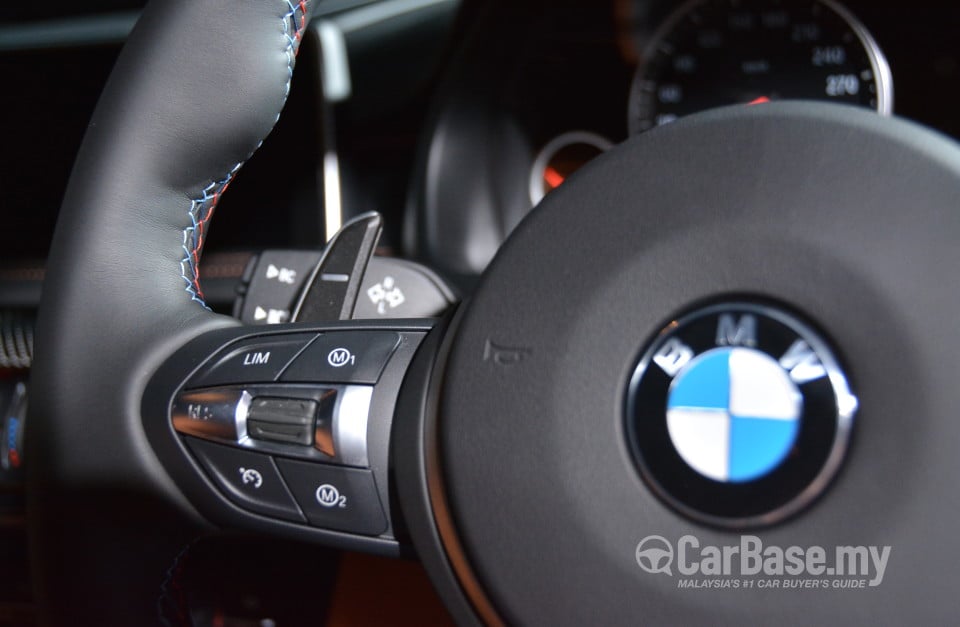 BMW X6 M F86 (2015) Interior