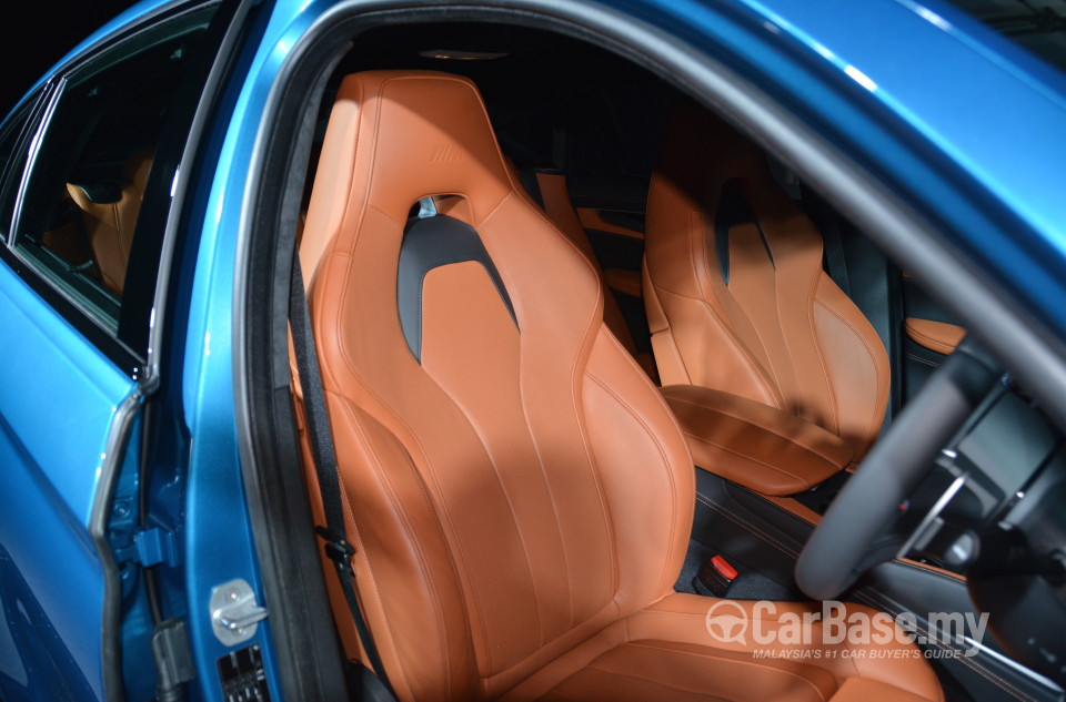 BMW X6 M F86 (2015) Interior