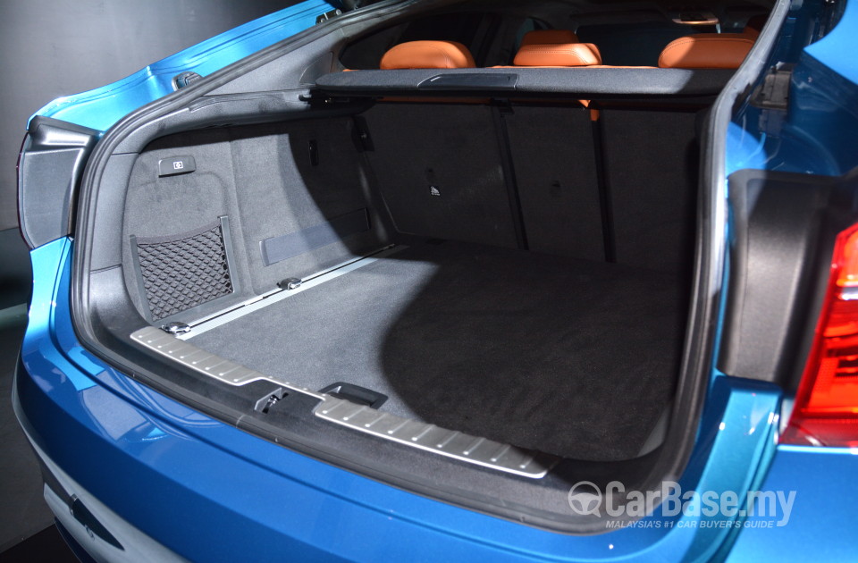BMW X6 M F86 (2015) Interior