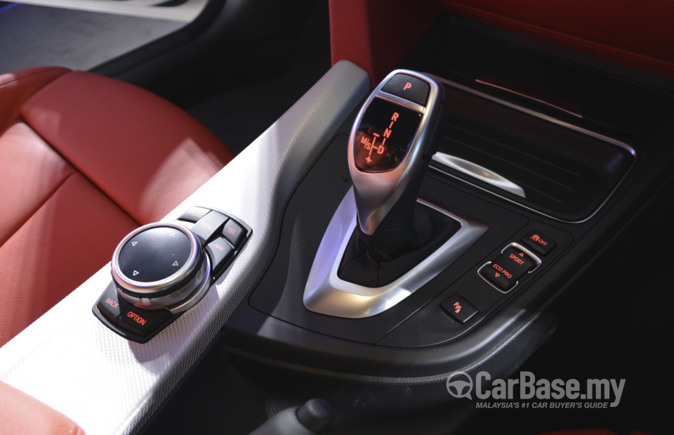 BMW 4 Series Gran Coupe F36 (2014) Interior