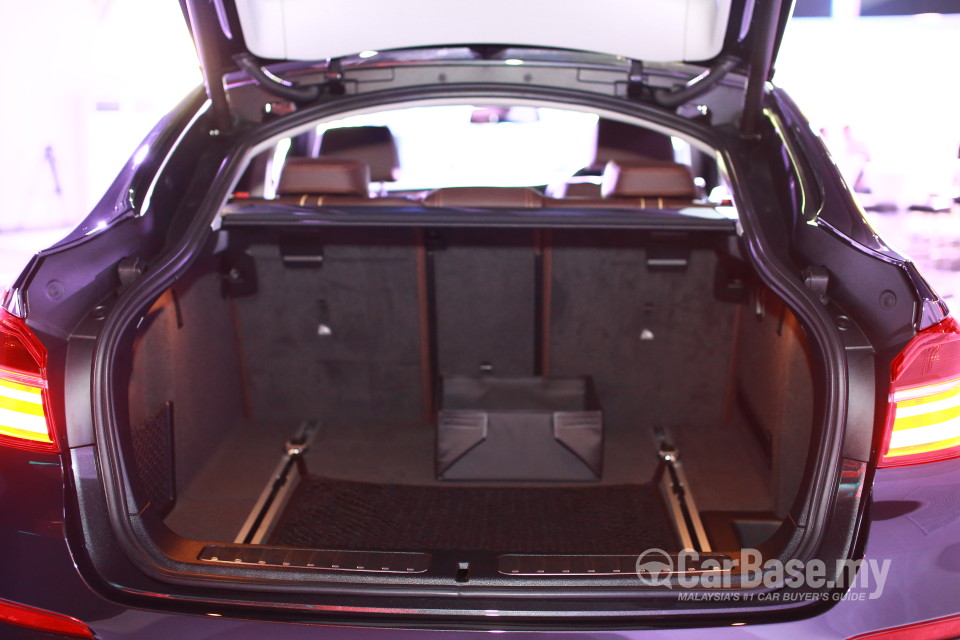BMW X4 F26 (2014) Interior