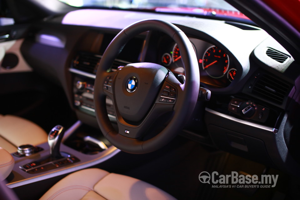 BMW X4 F26 (2014) Interior