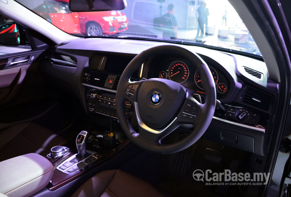 BMW X4 F26 (2014) Interior