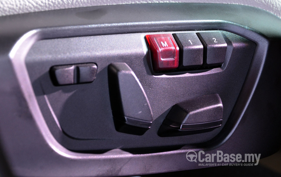 BMW X4 F26 (2014) Interior
