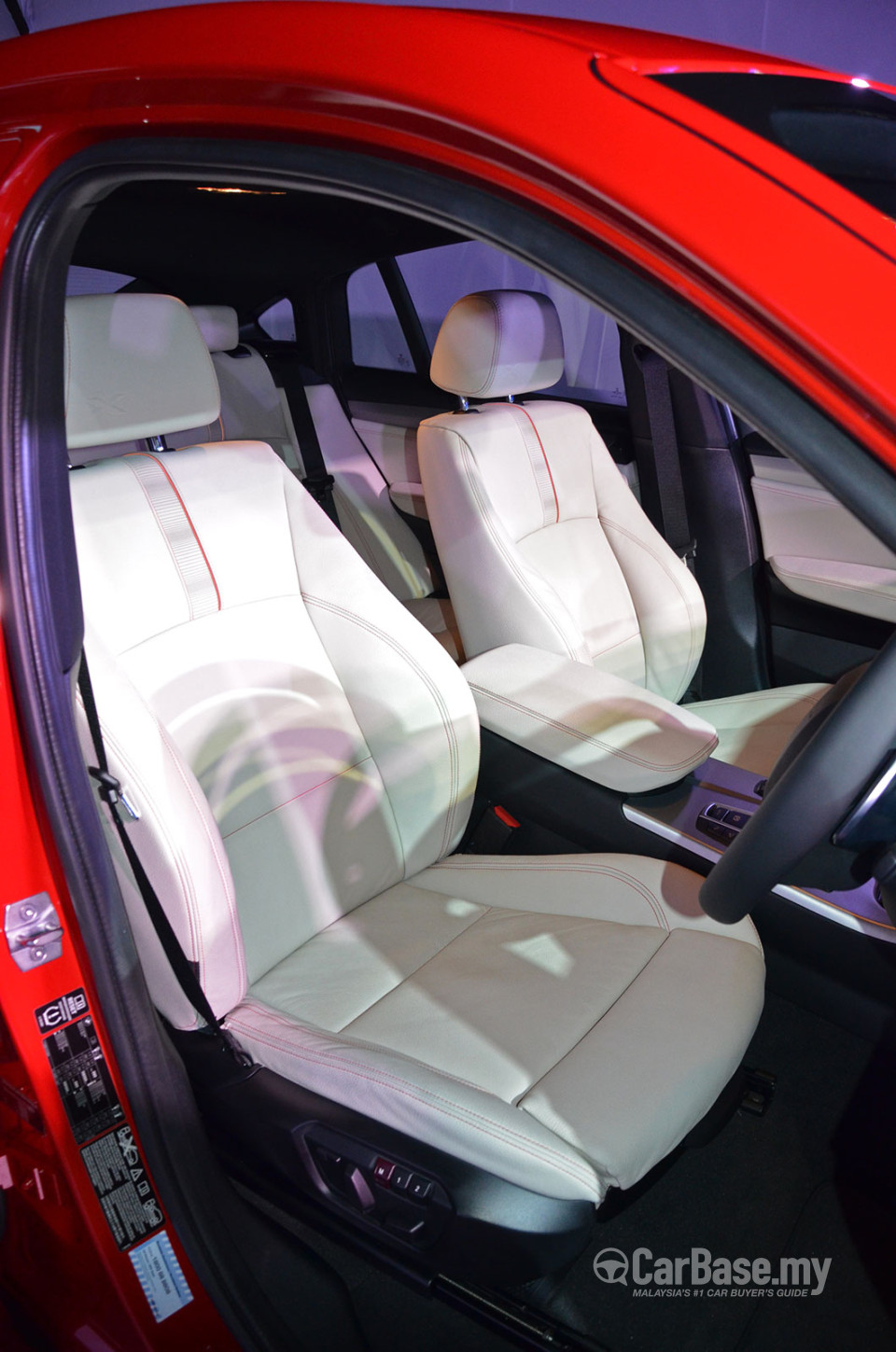 BMW X4 F26 (2014) Interior