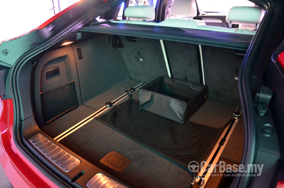 BMW X4 F26 (2014) Interior
