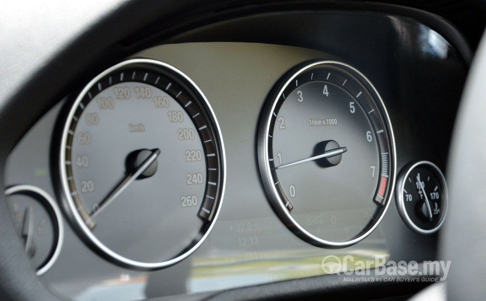 BMW X4 F26 (2014) Interior