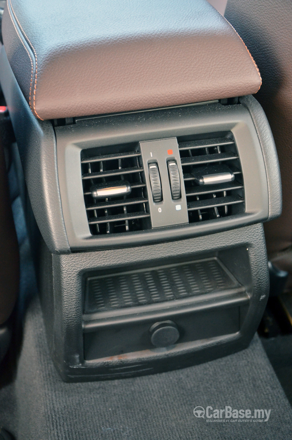 BMW X4 F26 (2014) Interior