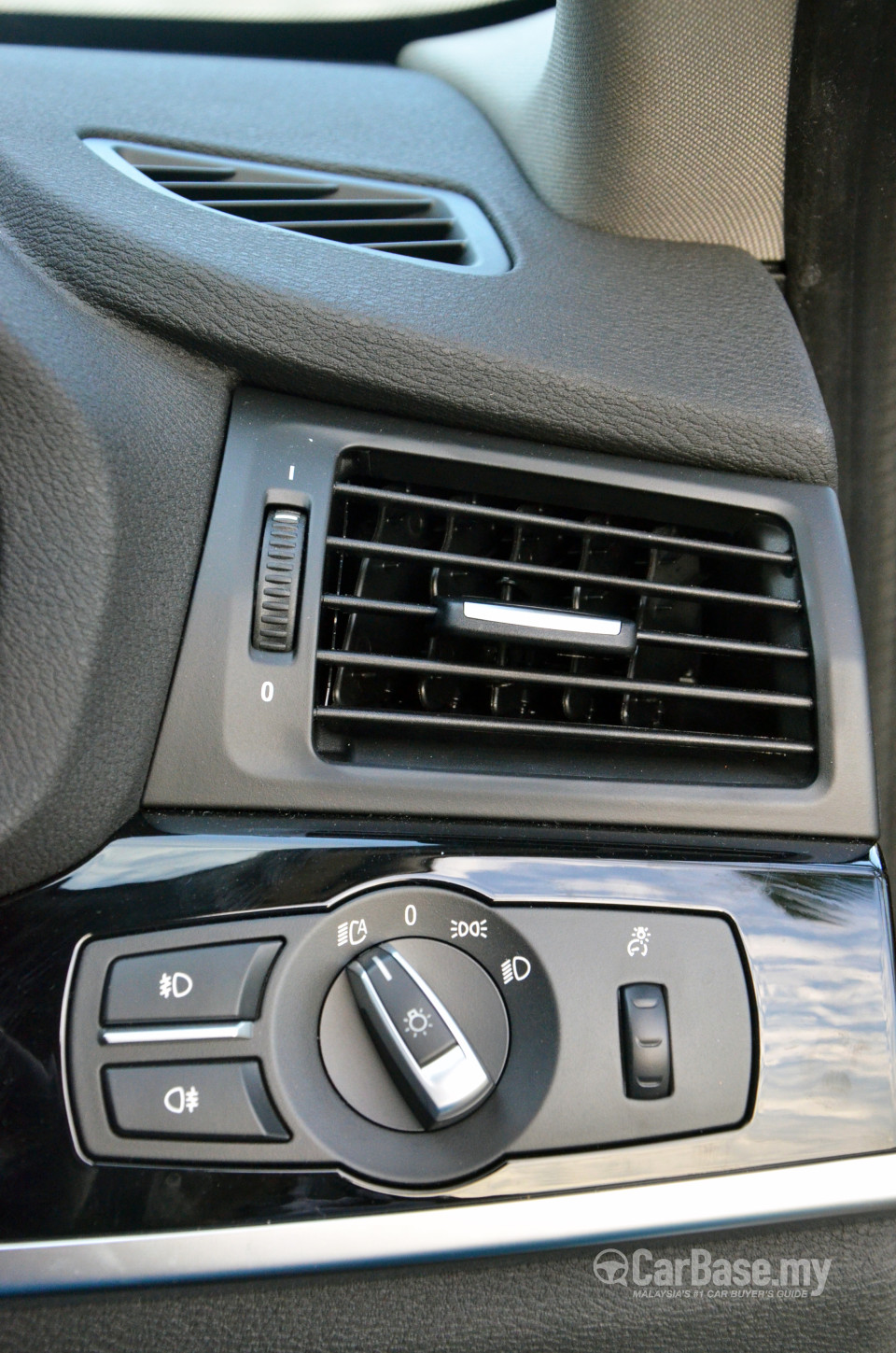 BMW X4 F26 (2014) Interior