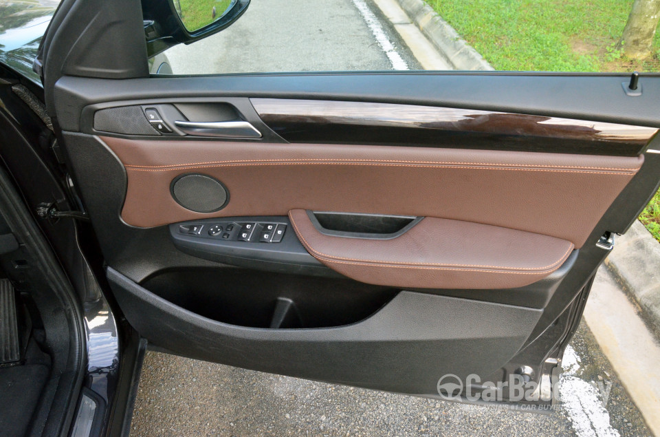 BMW X4 F26 (2014) Interior