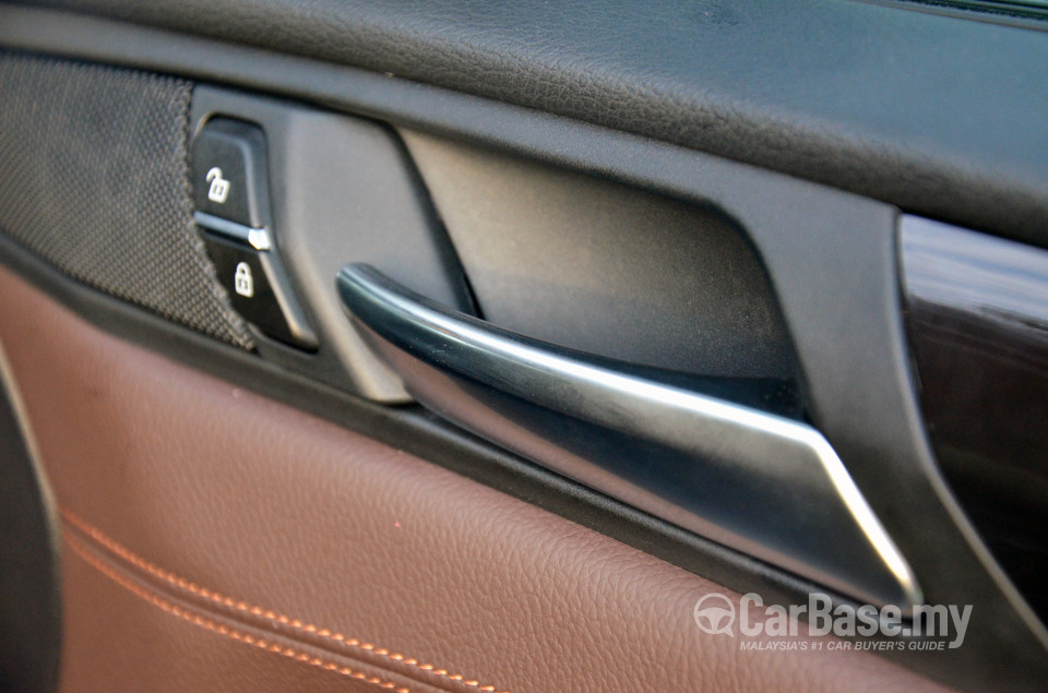 BMW X4 F26 (2014) Interior