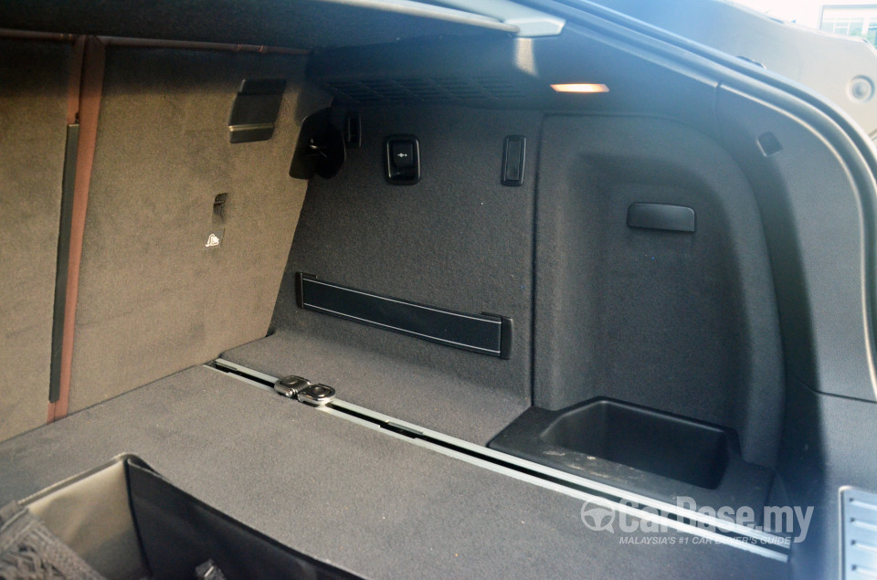 BMW X4 F26 (2014) Interior