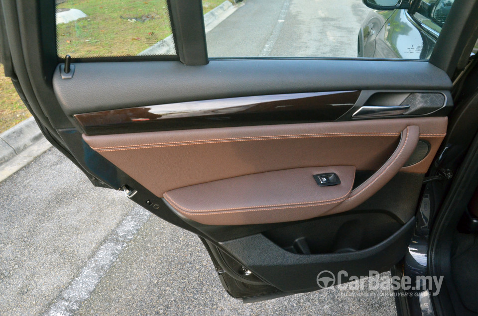 BMW X4 F26 (2014) Interior