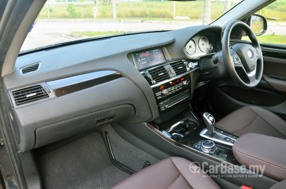 BMW X4 F26 (2014) Interior