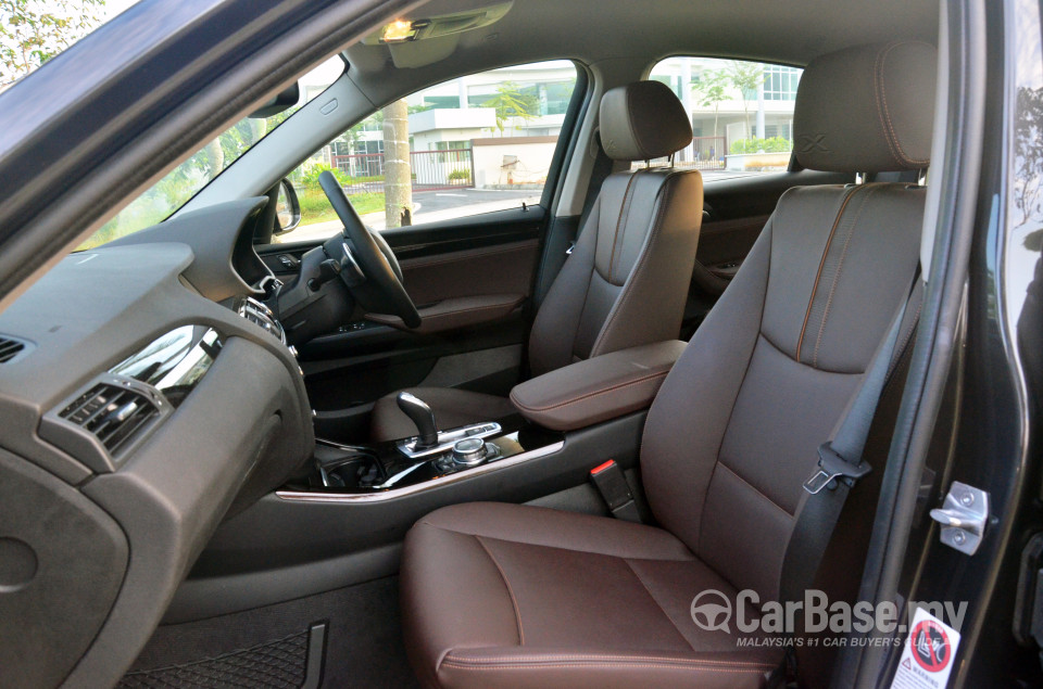 BMW X4 F26 (2014) Interior