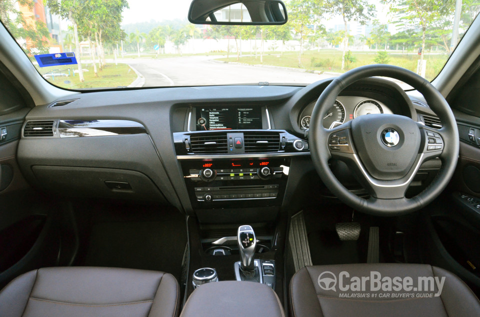 BMW X4 F26 (2014) Interior