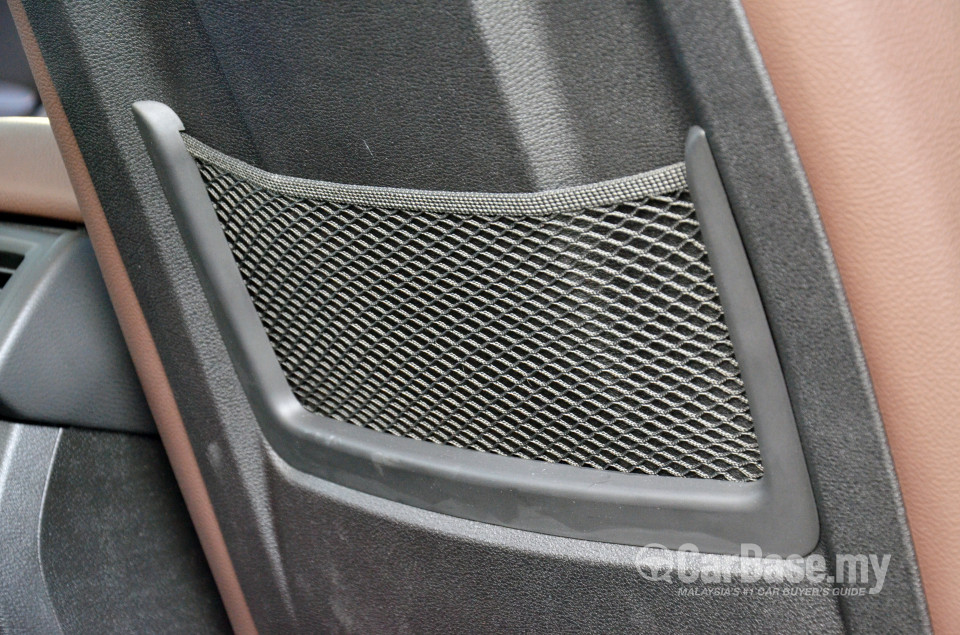 BMW X4 F26 (2014) Interior