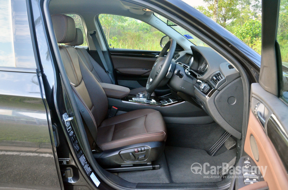 BMW X4 F26 (2014) Interior