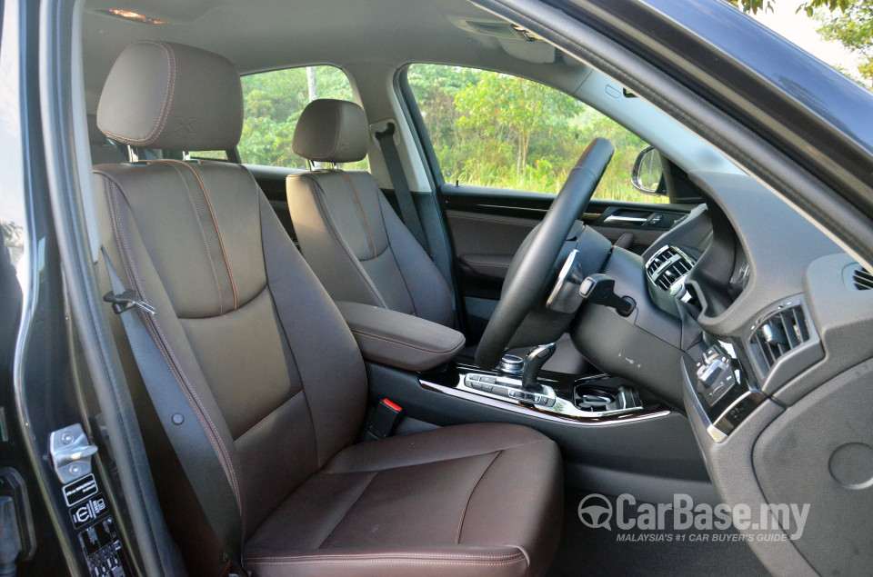 BMW X4 F26 (2014) Interior