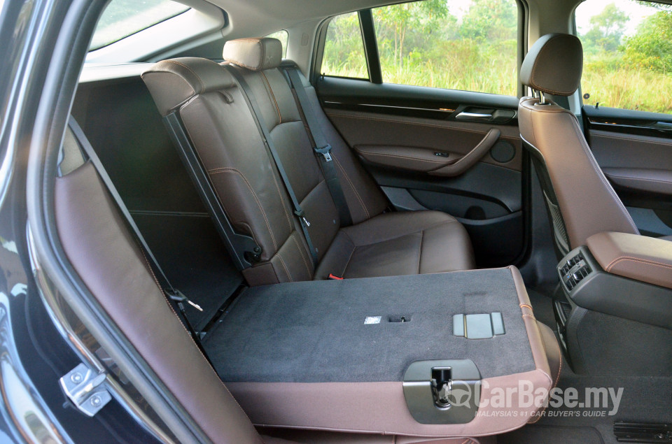 BMW X4 F26 (2014) Interior
