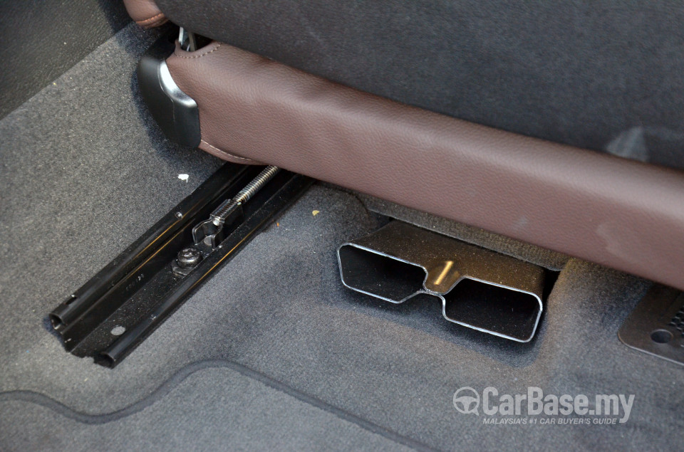 BMW X4 F26 (2014) Interior