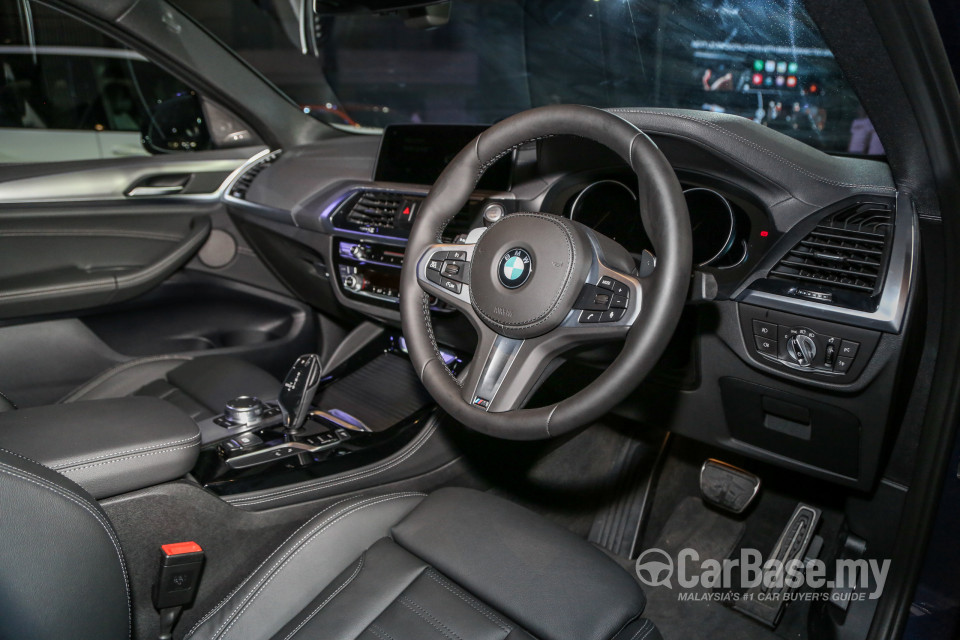 BMW X4 G02 (2019) Interior